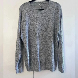 Athleta long sleeve crew neck pull on shirt size M